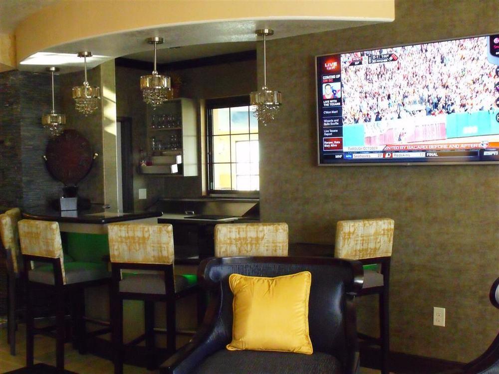 Best Western Plus Emerald Inn & Suites Garden City Restaurante foto