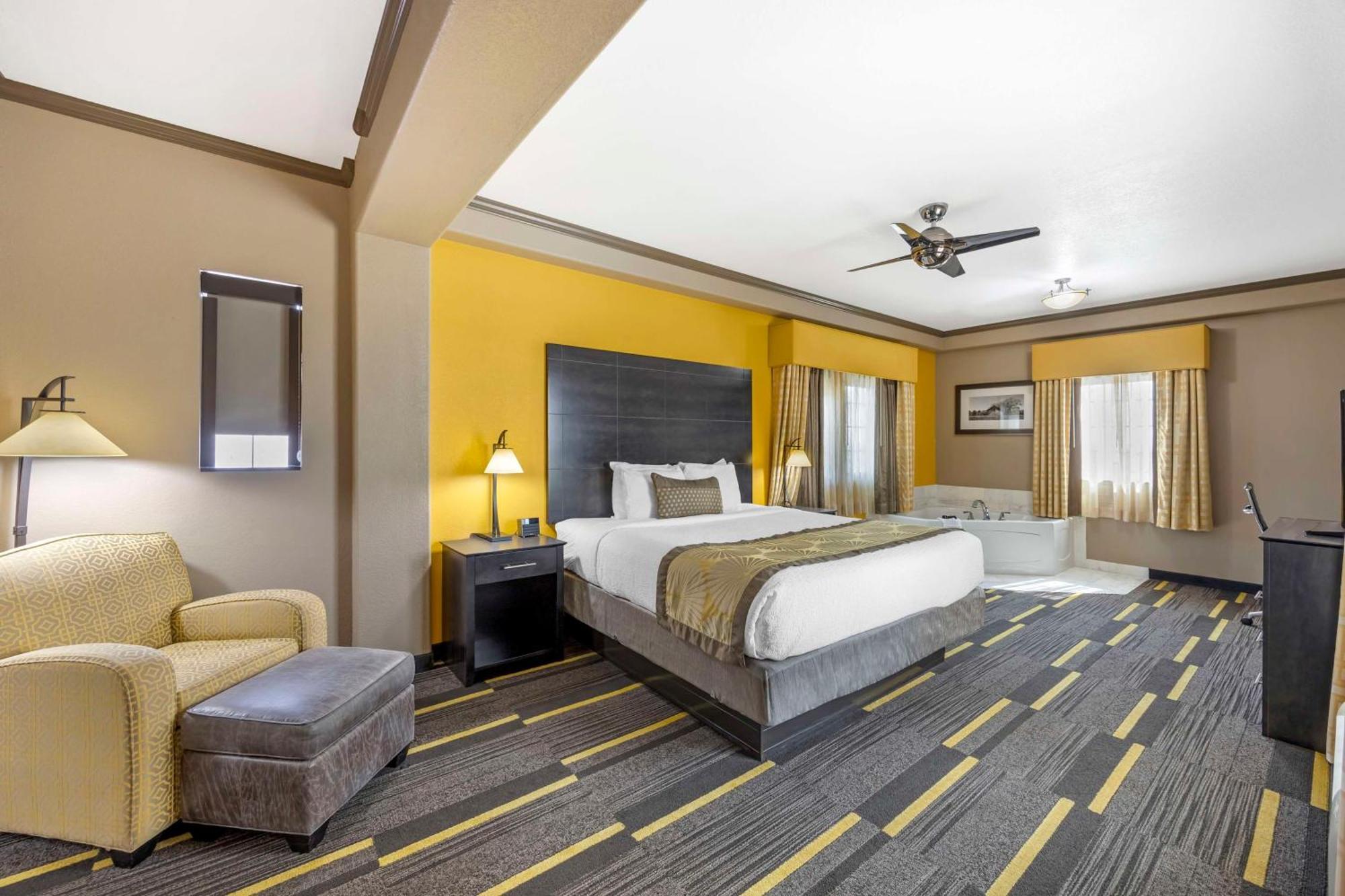 Best Western Plus Emerald Inn & Suites Garden City Exterior foto