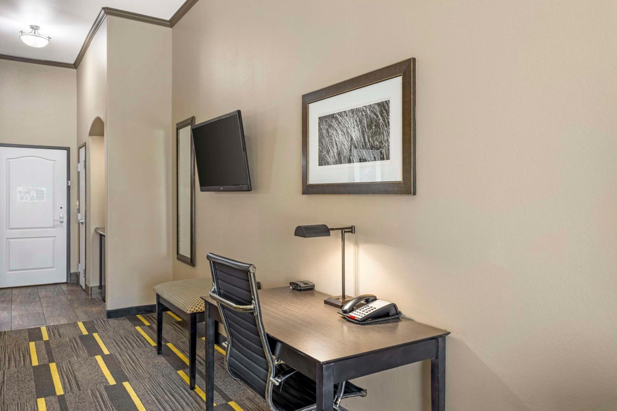 Best Western Plus Emerald Inn & Suites Garden City Exterior foto