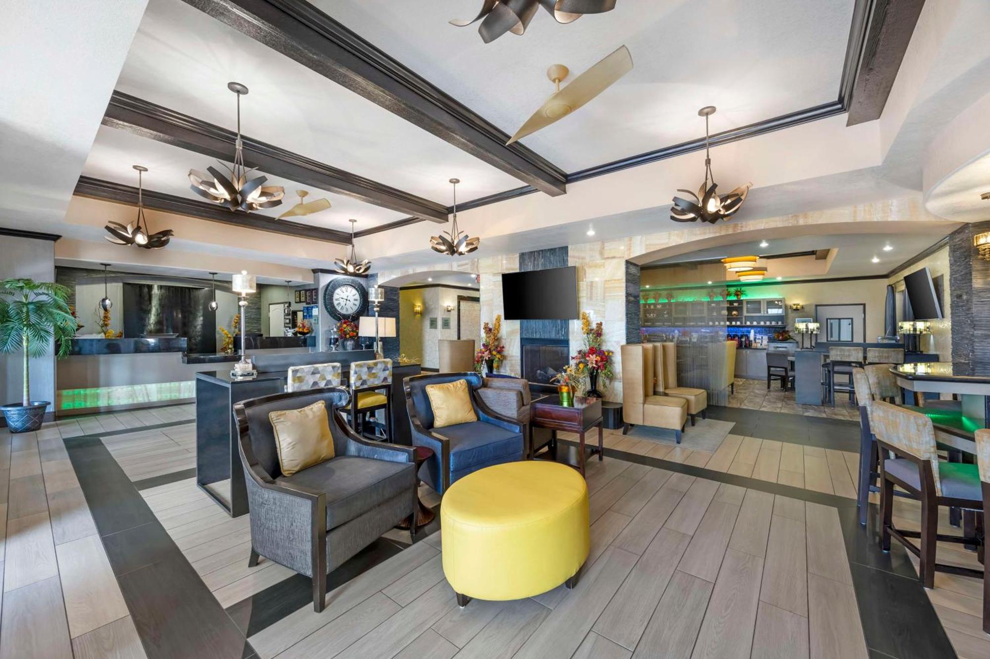 Best Western Plus Emerald Inn & Suites Garden City Exterior foto