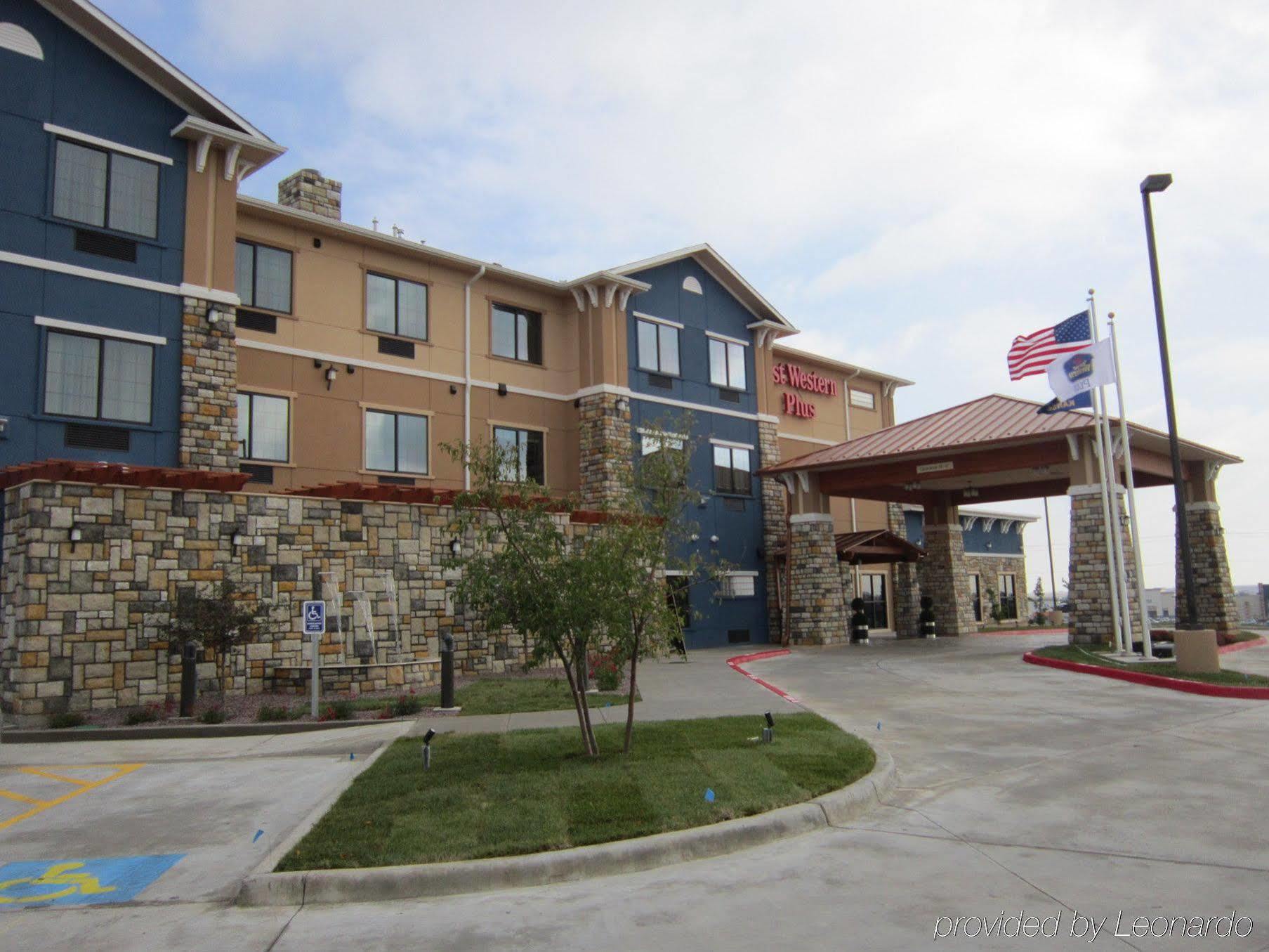 Best Western Plus Emerald Inn & Suites Garden City Exterior foto
