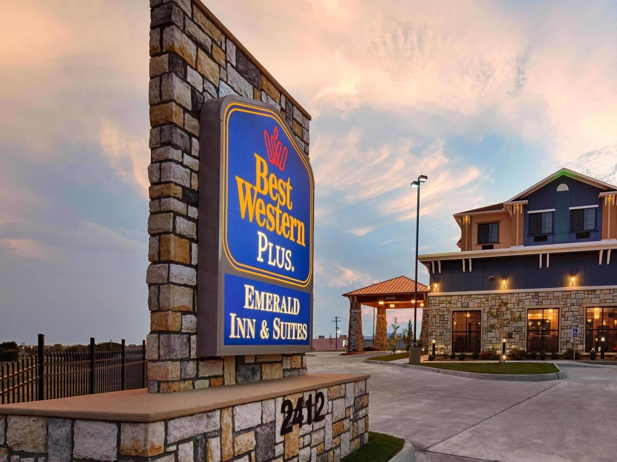 Best Western Plus Emerald Inn & Suites Garden City Exterior foto